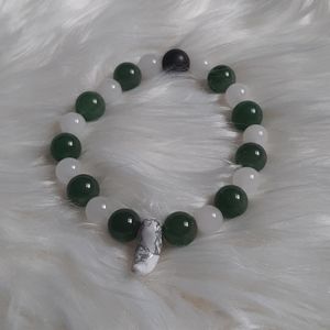 Green Aventurine and Howlite Stretchy Bracelet